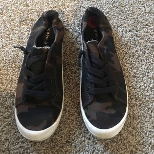 Madden girl camo slip ons